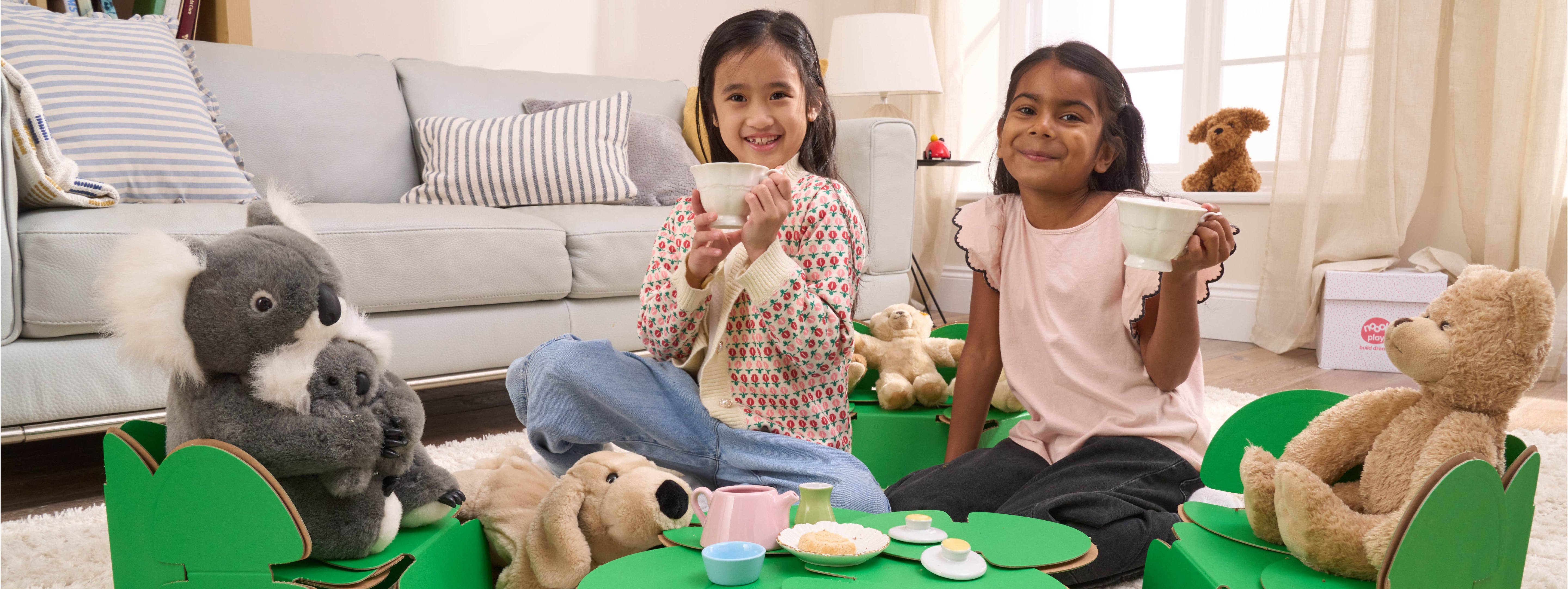 Two little girls are hosting a tea party with their favourite teddies in their sitting room. The tea party is made out of a noook play® building kit.
This Tea Party took 31 noook play® discs to build.